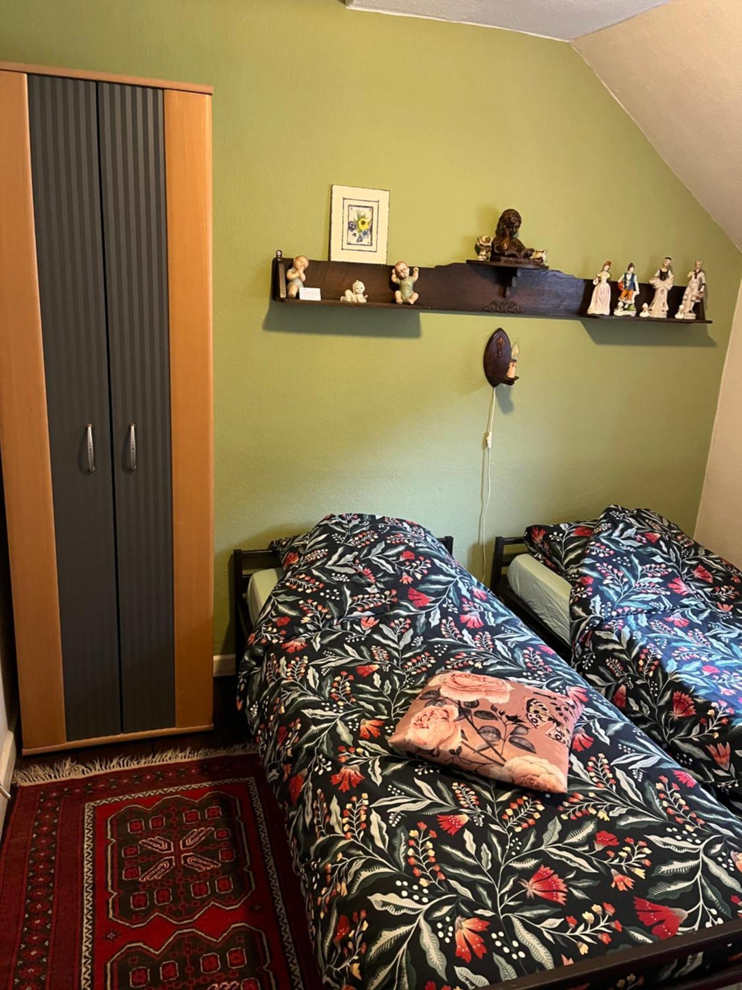 Hermina Klotten Bagian luar foto
